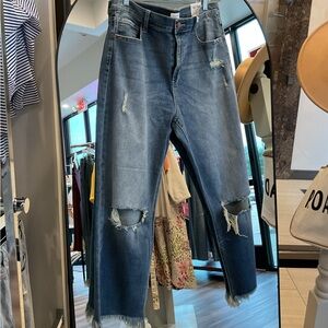 Light High-Rise Straight Jean